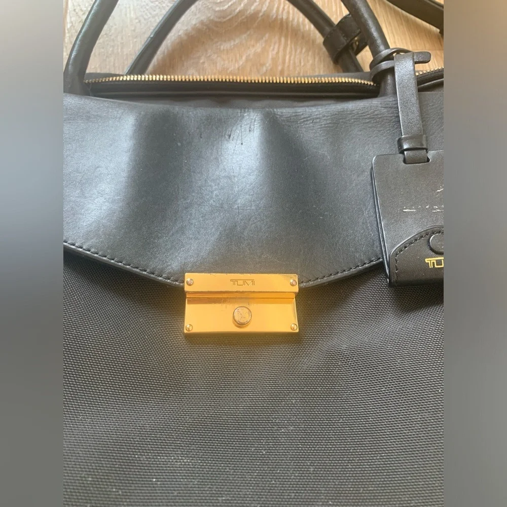 TUMI LARKIN 2-Way Business Briefcase Nylon and Leather Black